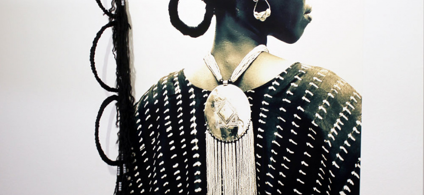 Sous la surface // Camille Bleu-Valentin x Kundigui Exposition collective