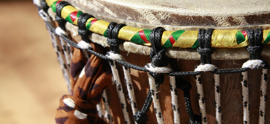Sabar sénégalais avec takarnasse Musique du monde