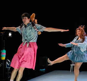 Image NORMAN c'est comme normal, à une lettre près Théâtre