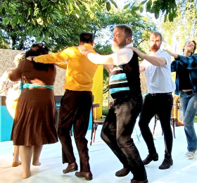 Image Spectacles au jardin - Un air de famille Théâtre